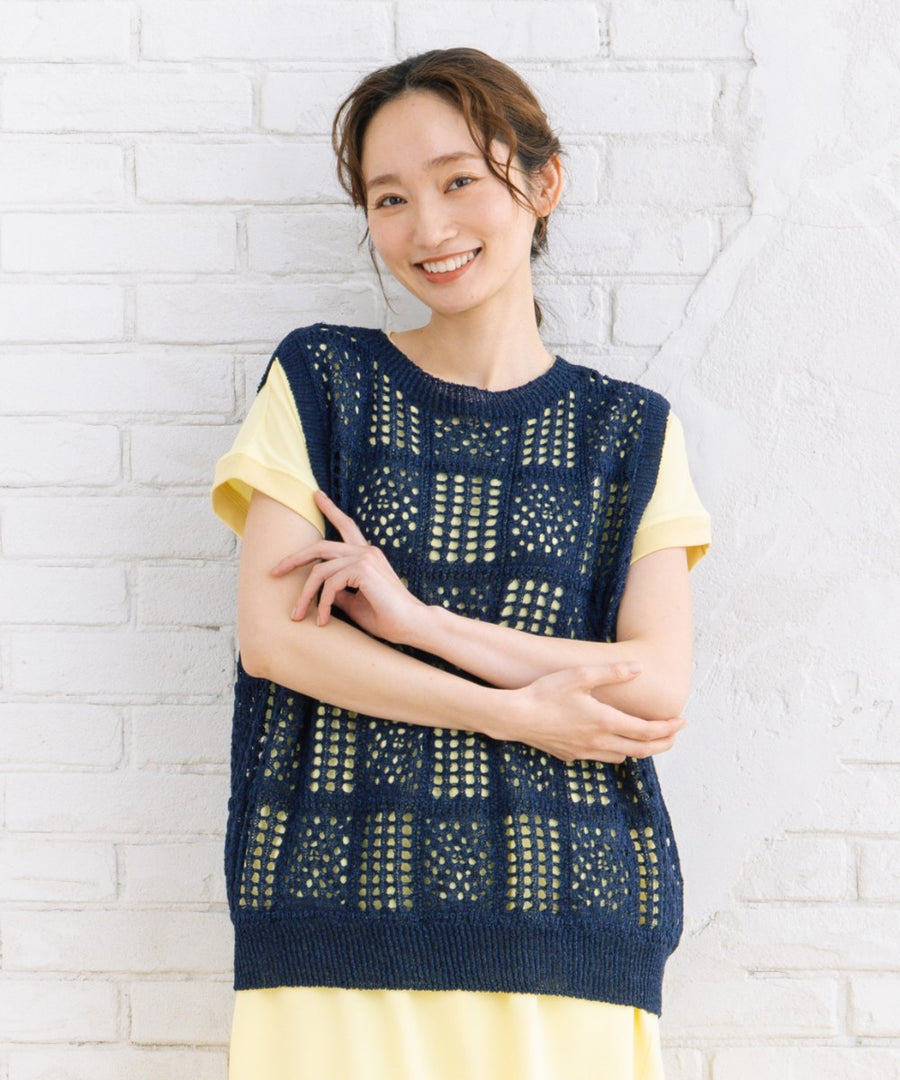 21号(6L～) 〈MADE IN JAPAN〉【抗菌防臭】ホールガーメントブロックレース柄ニットベスト