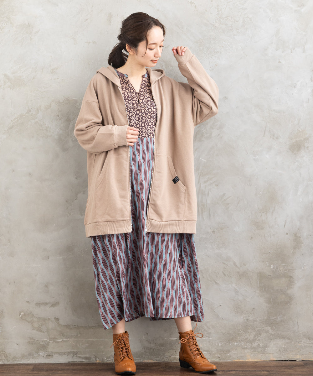 21号(6L～) FONTLAB オーバーサイズジップパーカー