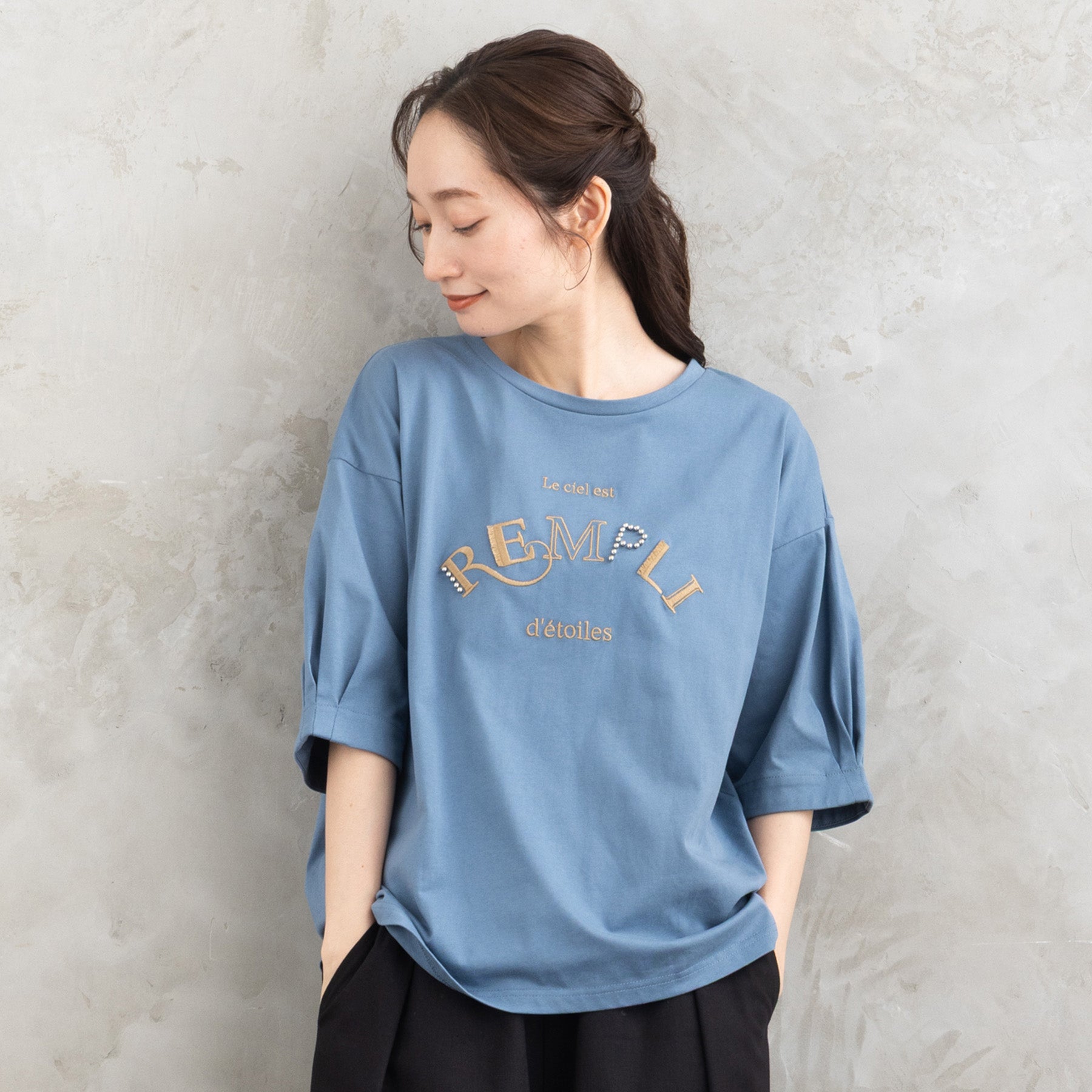 FONTLAB ビジューロゴエンブロイダリーカットソー