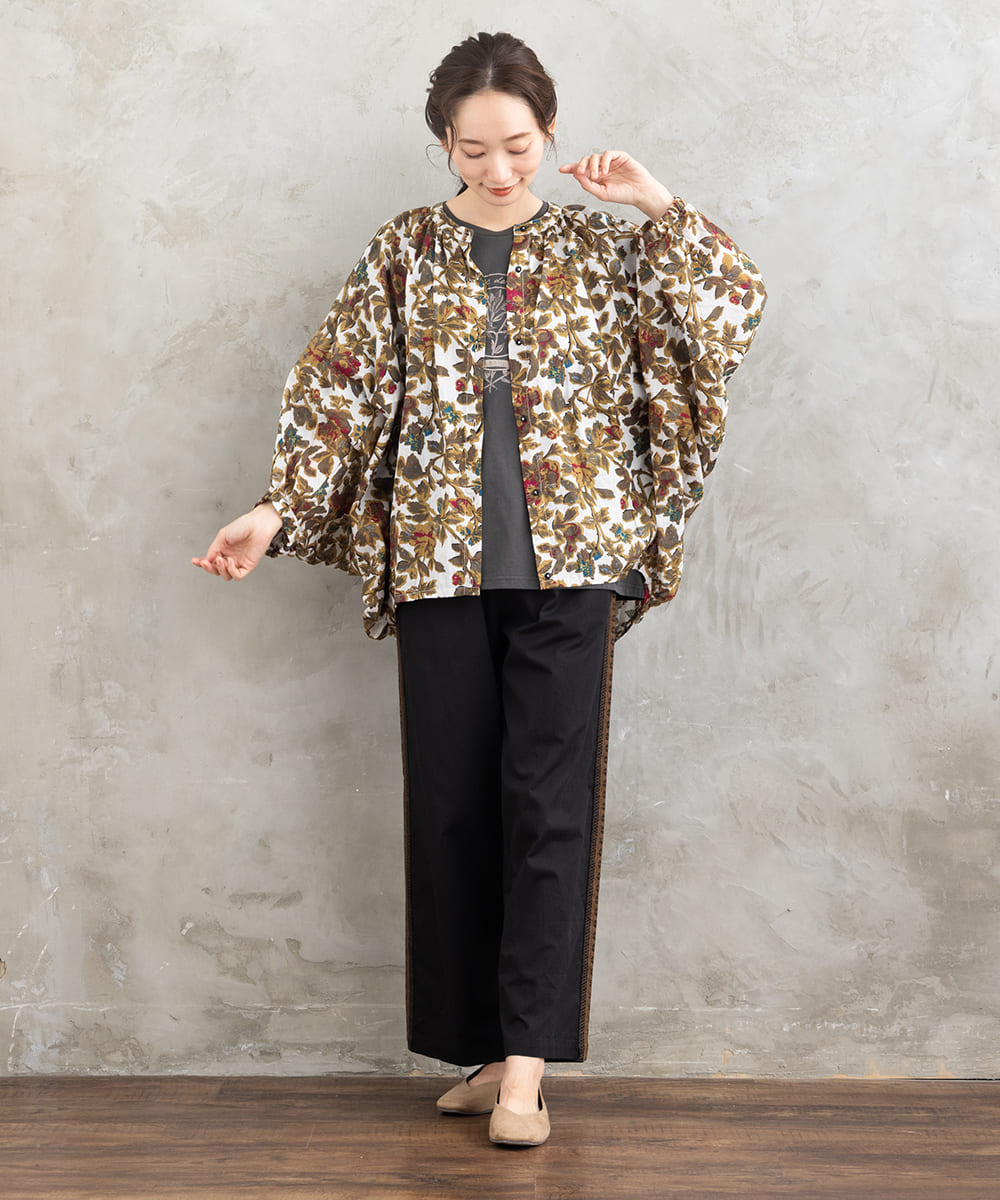 21号(6L～) フラワーエンブレム刺繍Tシャツ