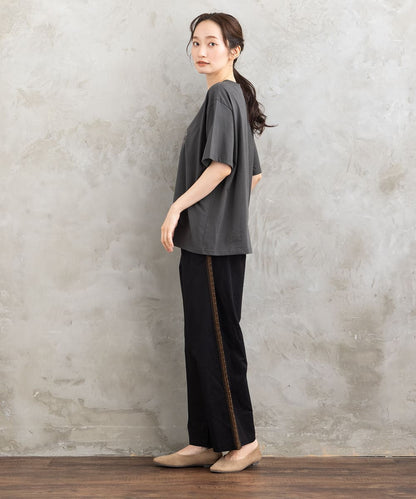 21号(6L～) フラワーエンブレム刺繍Tシャツ