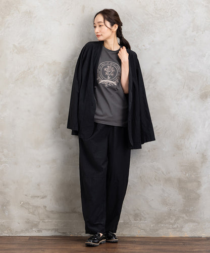 フラワーエンブレム刺繍Tシャツ