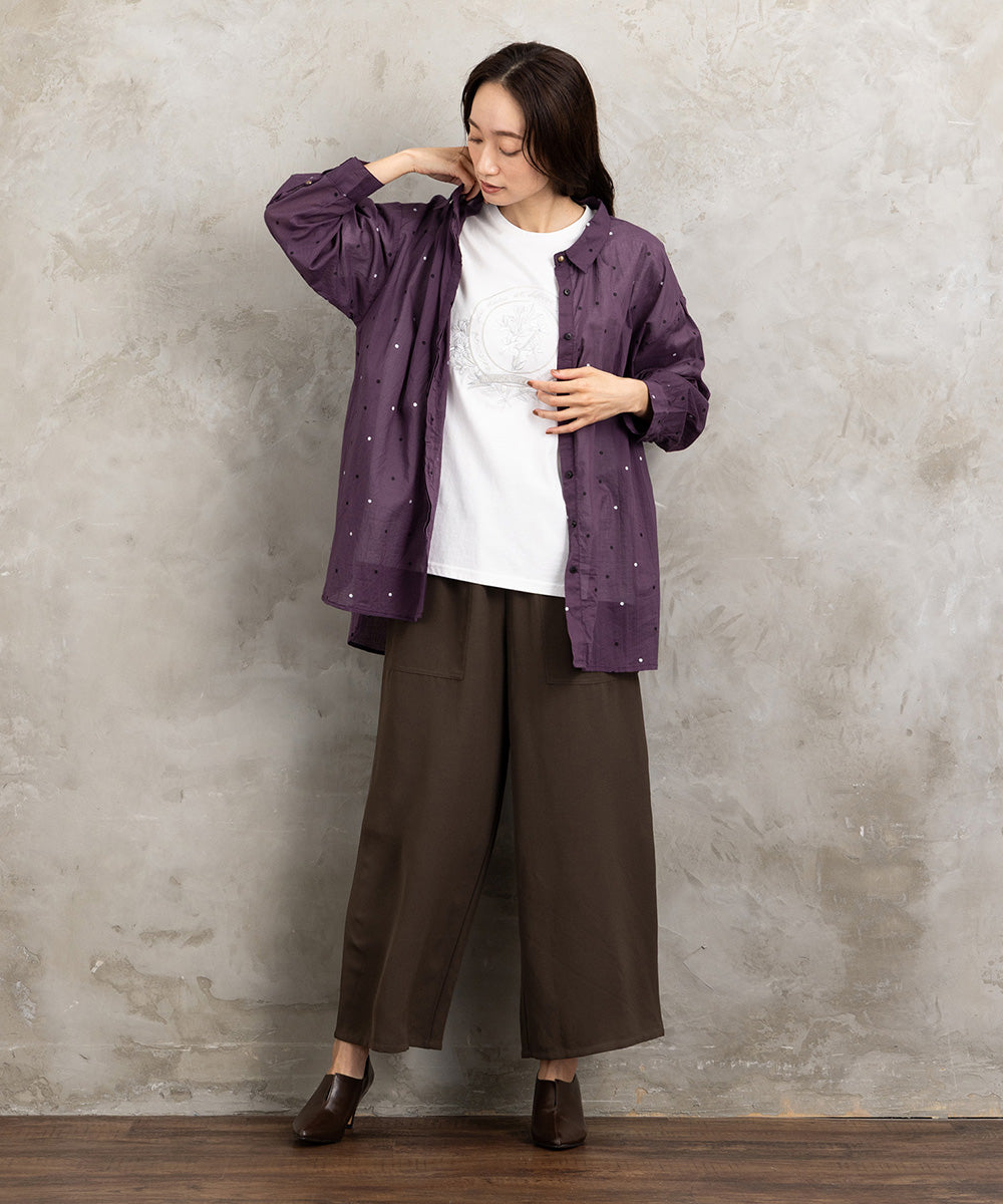 フラワーエンブレム刺繍Tシャツ