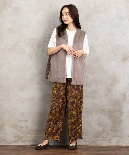 フラワーエンブレム刺繍Tシャツ