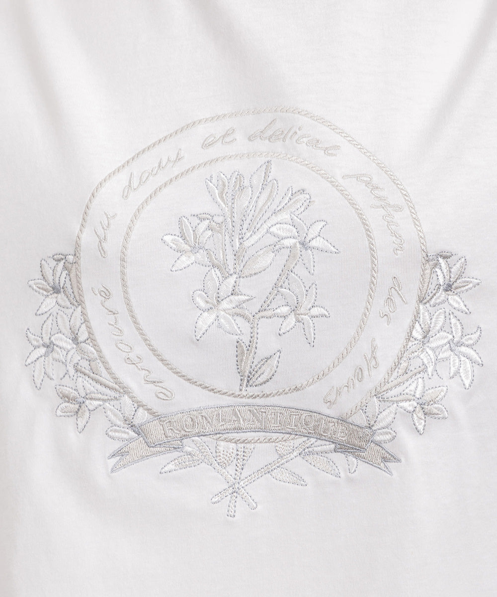 フラワーエンブレム刺繍Tシャツ