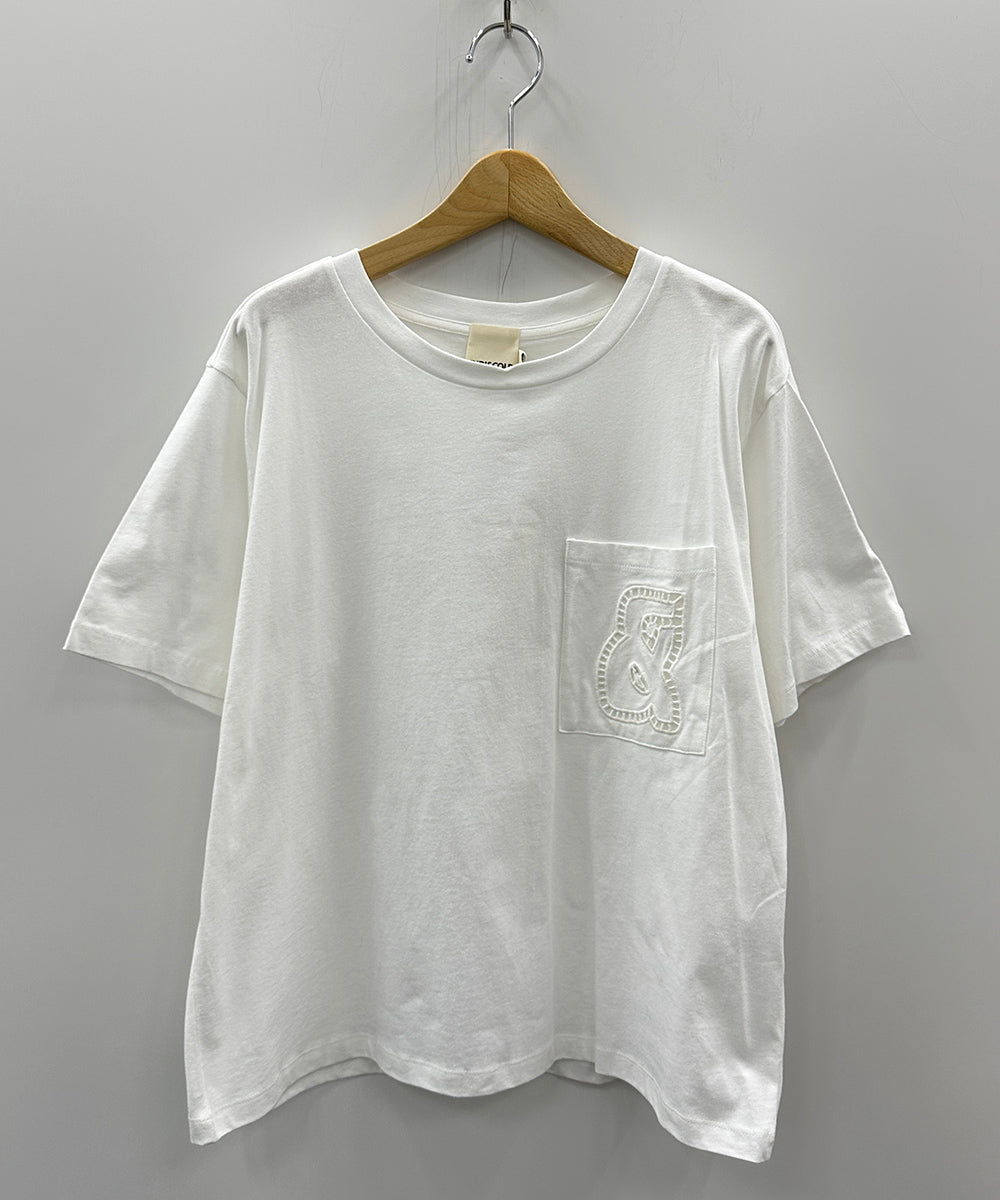 indi&cold ロゴエンブロイダリーポケットTシャツ
