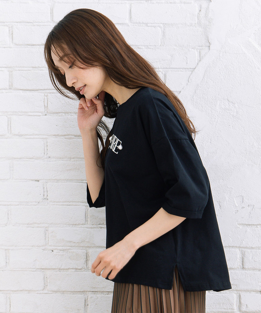 FONTLAB パールデコレートロゴ6分袖Tシャツ