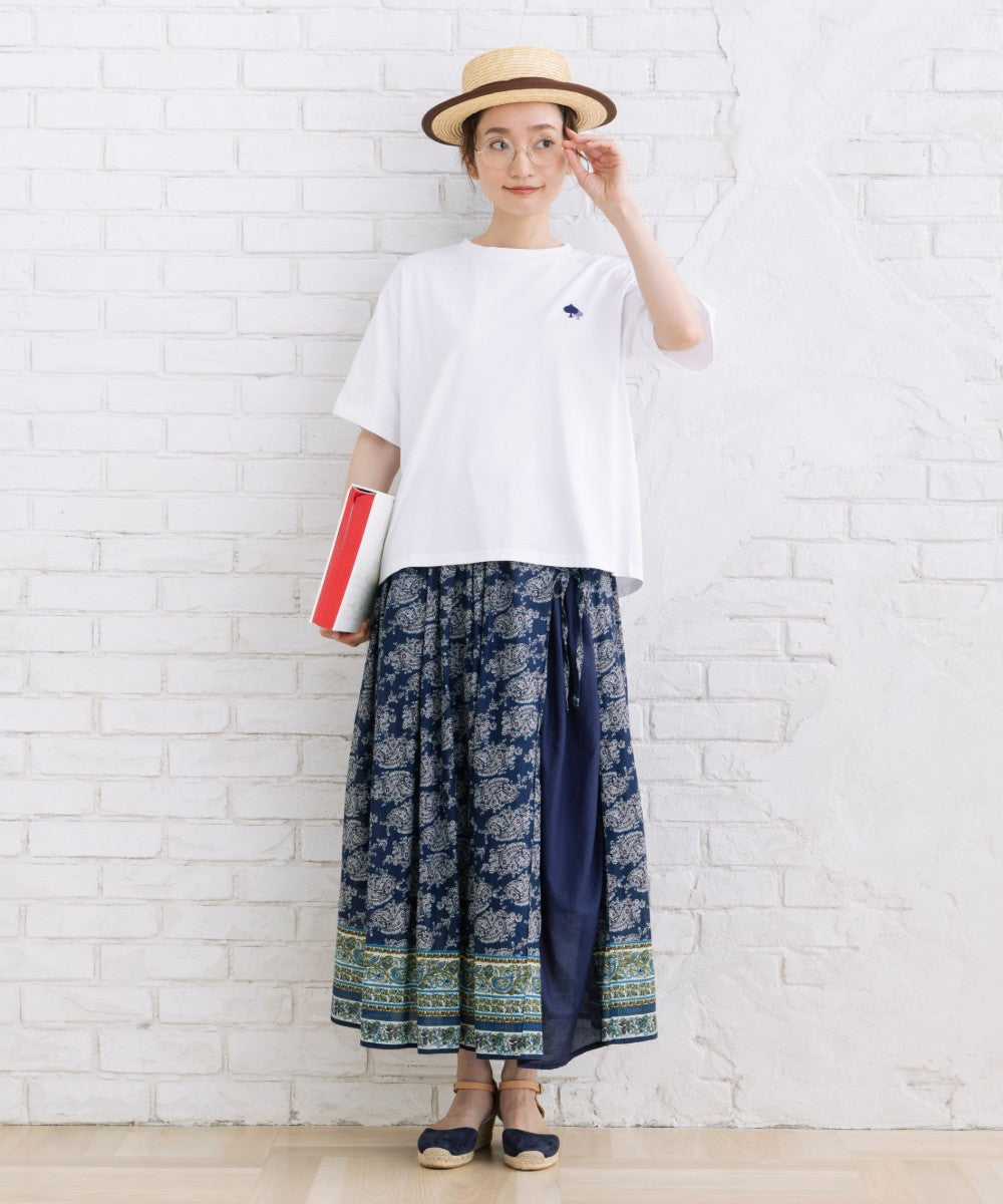 21号(6L～) [Rogique]THE MACMILLAN Alice アリスバックプリントスペード刺繍Tシャツ