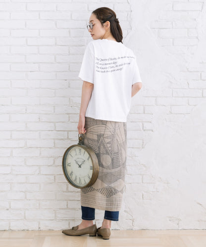 21号(6L～) [Rogique]THE MACMILLAN Alice Queen of Heartsバックプリントスペード刺繍Tシャツ