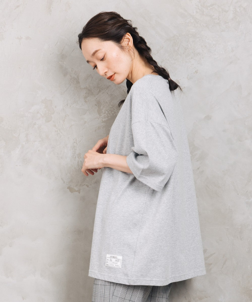 BLANC basque [Rogique]ニュアンスロゴプリントTシャツ