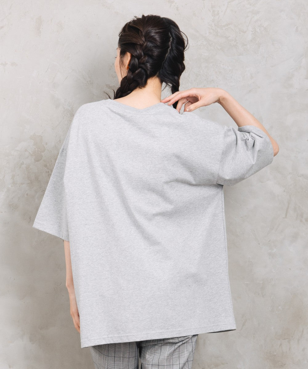 BLANC basque [Rogique]ニュアンスロゴプリントTシャツ