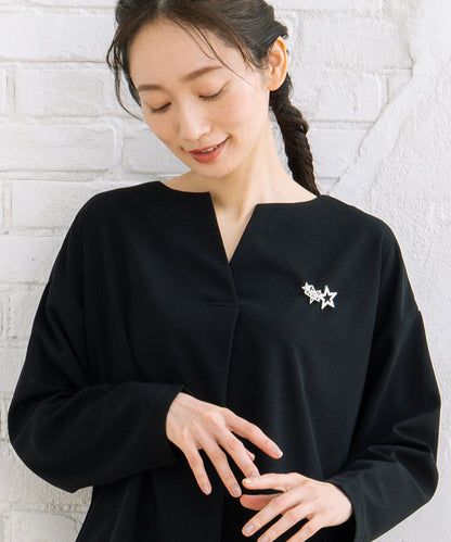 スタービジューブローチ