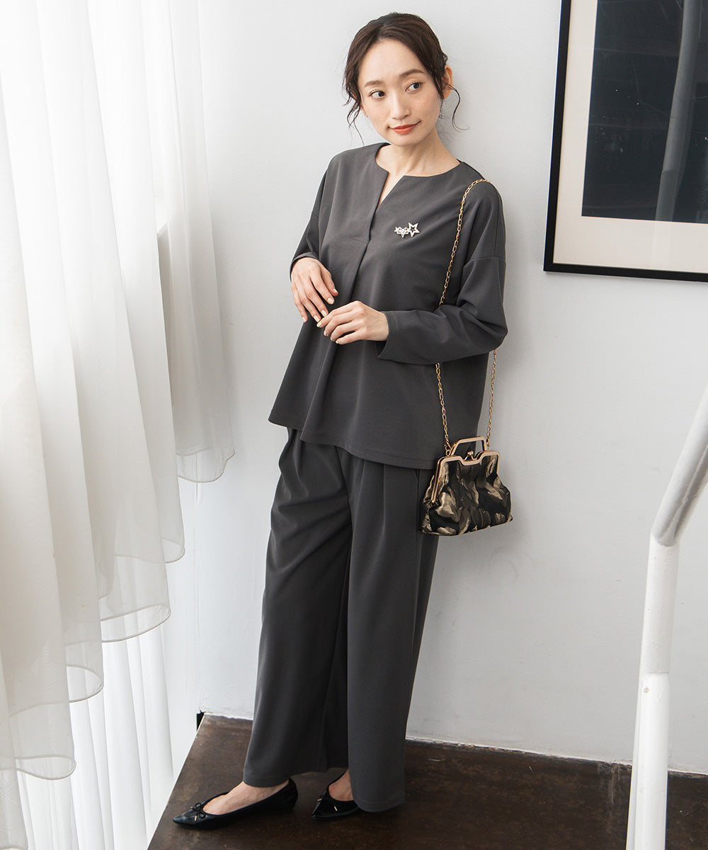 スタービジューブローチ