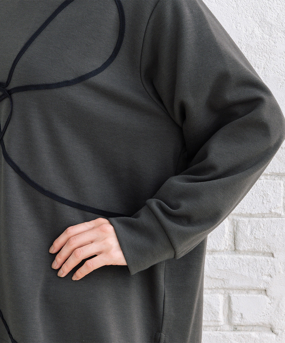 【sabstreet bis】【web限定】 コードエンブロイダリープルオーバー