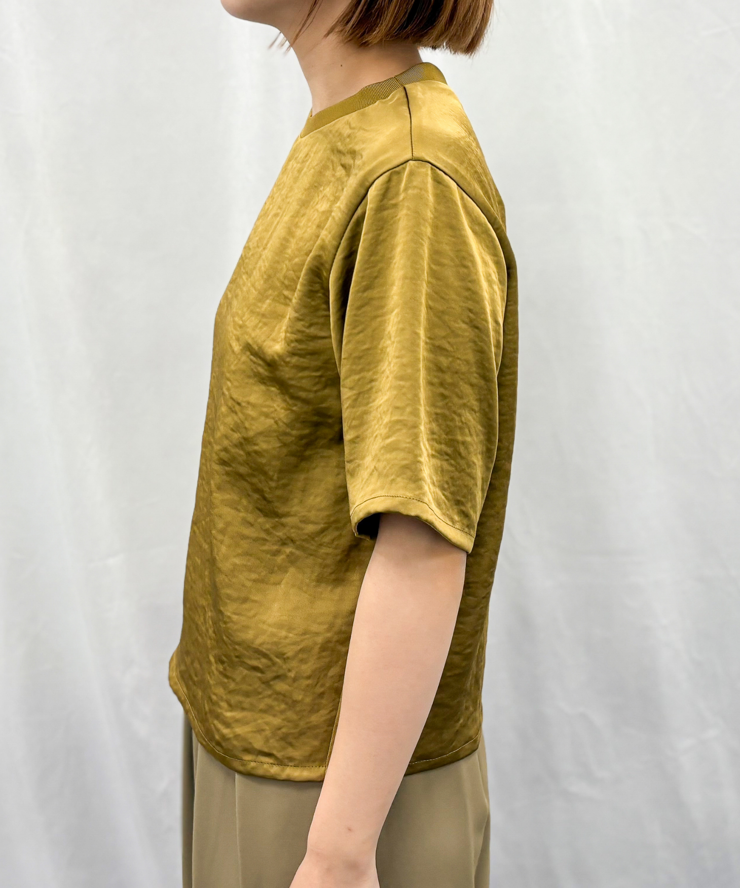 【qout】【R】サテンリブネックブラウス