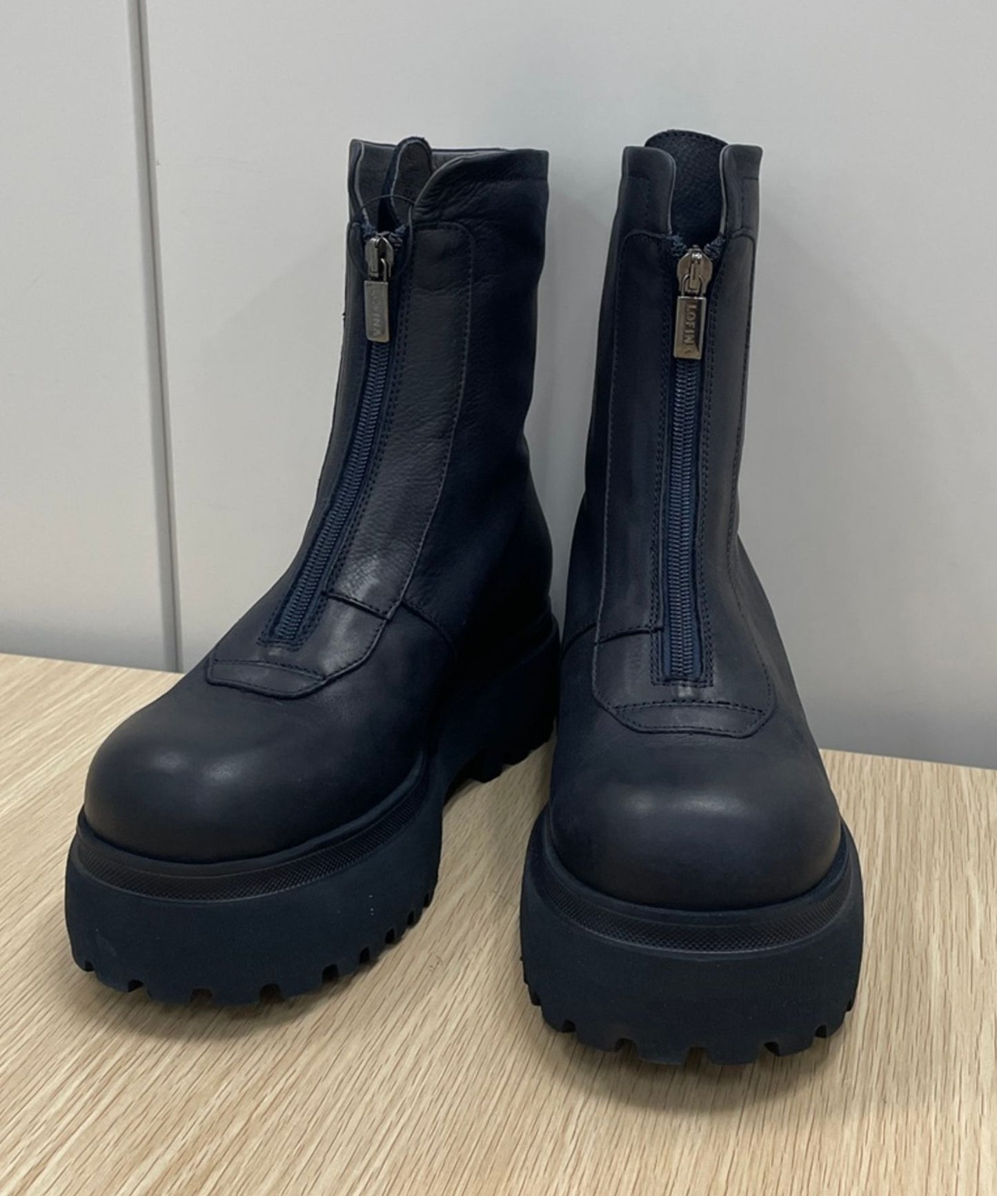 82-6412【LOFINA】【周年】フロントZIPショートブーツ