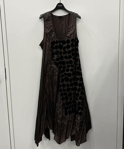 30-6338【VICTORIA C.】【周年】フロッキードットアシンメトリーワンピース