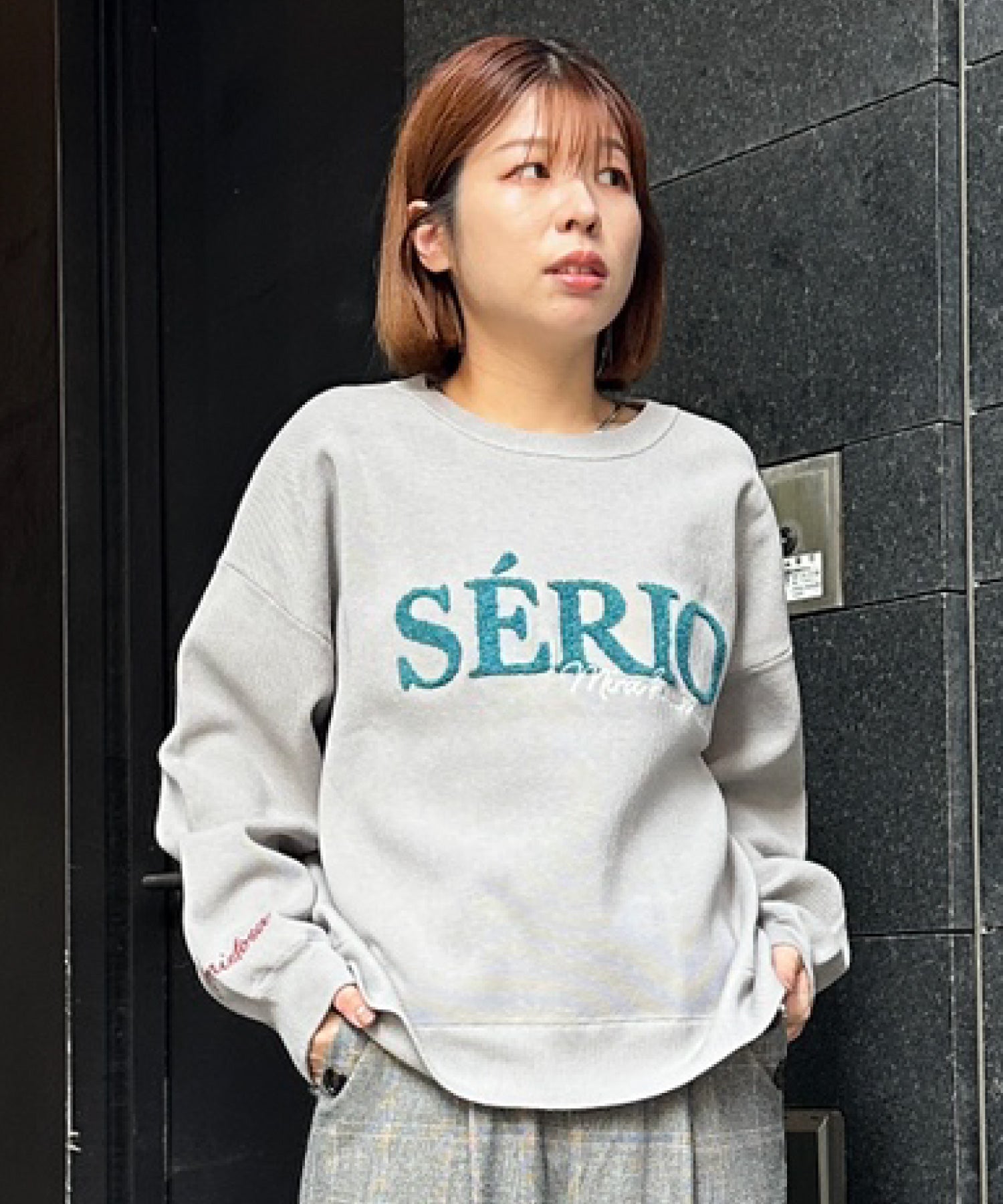 【FONT LAB】スウェットライクシェニールロゴニット