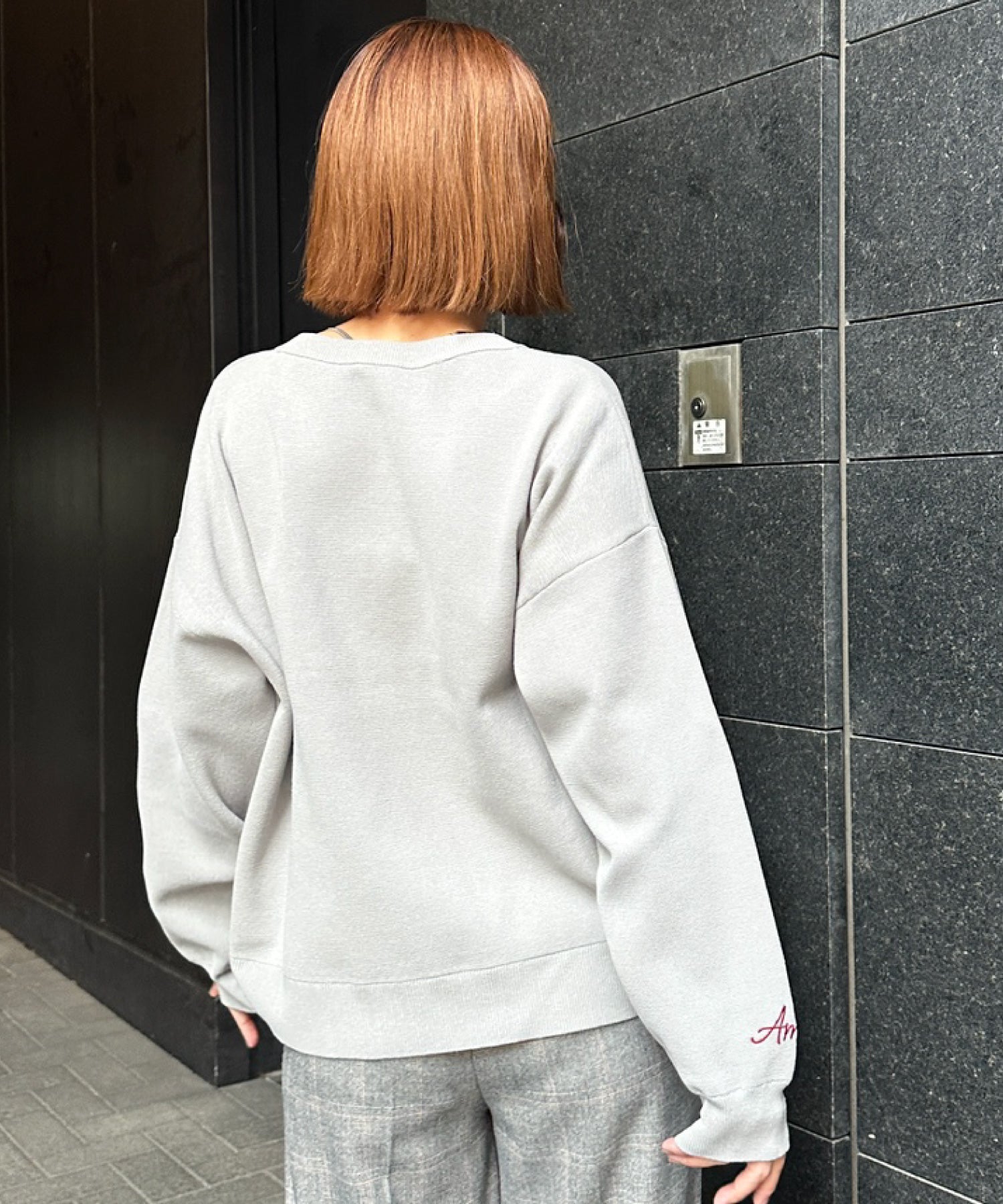 【FONT LAB】スウェットライクシェニールロゴニット