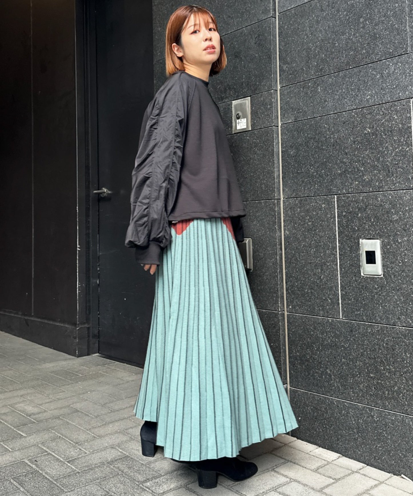 【FONT LAB】ダンボール×ナイロンコンビスウェット