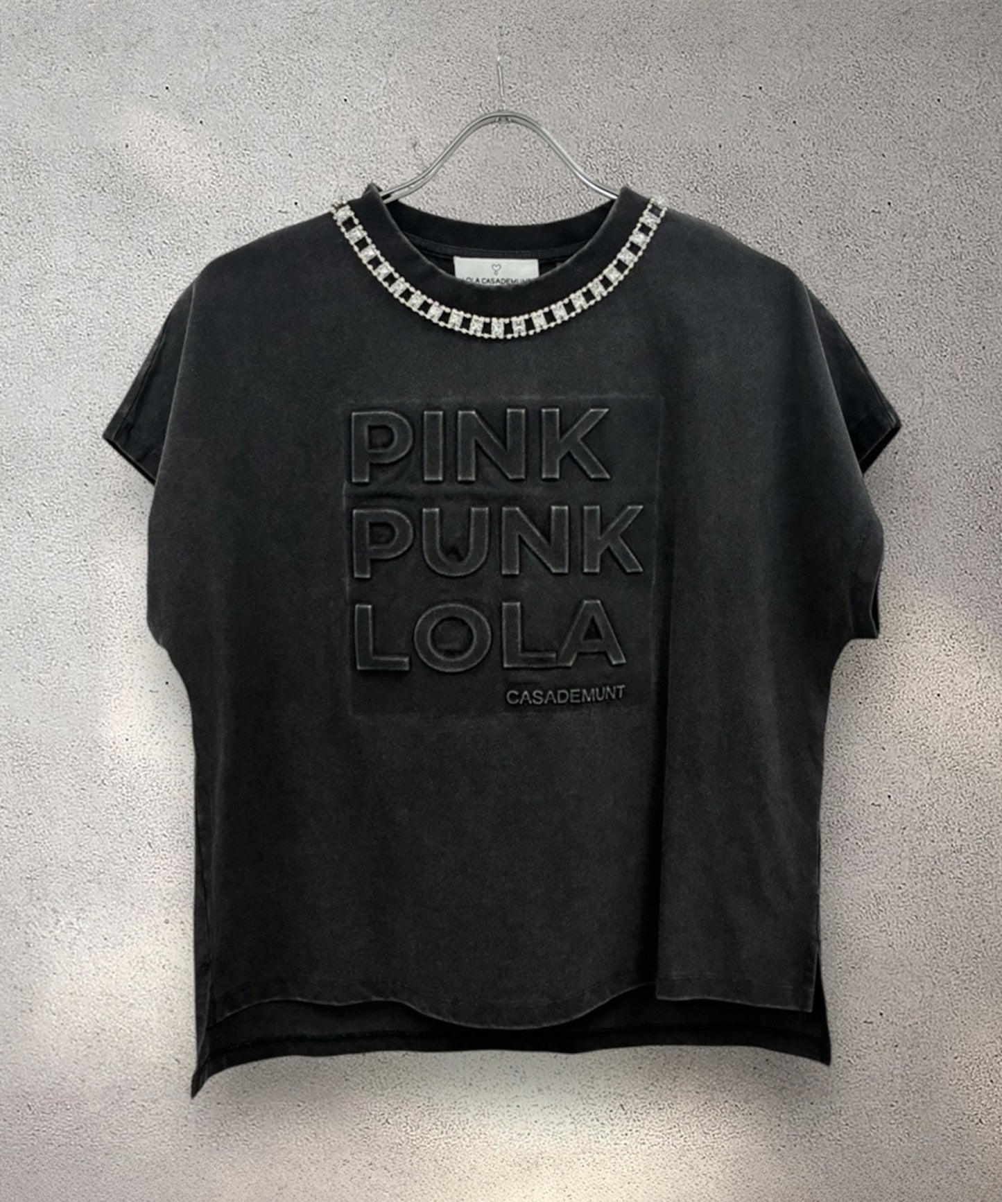 
レディース Tシャツ ラインストーン エンボス加工｜JETSET SOLO PLUS(ジェットセットソロプラス) 公式通販｜レディース ファッション きれいめカジュアル