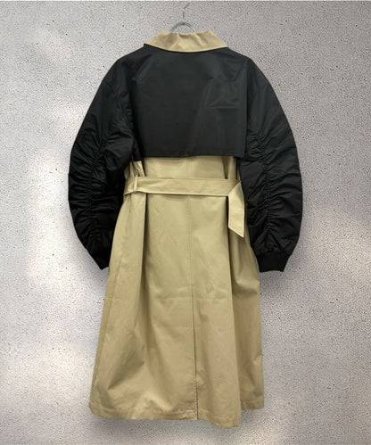 71-5570【LOLA CASADEMUNT】ボンバースリーブバイカラートレンチコート