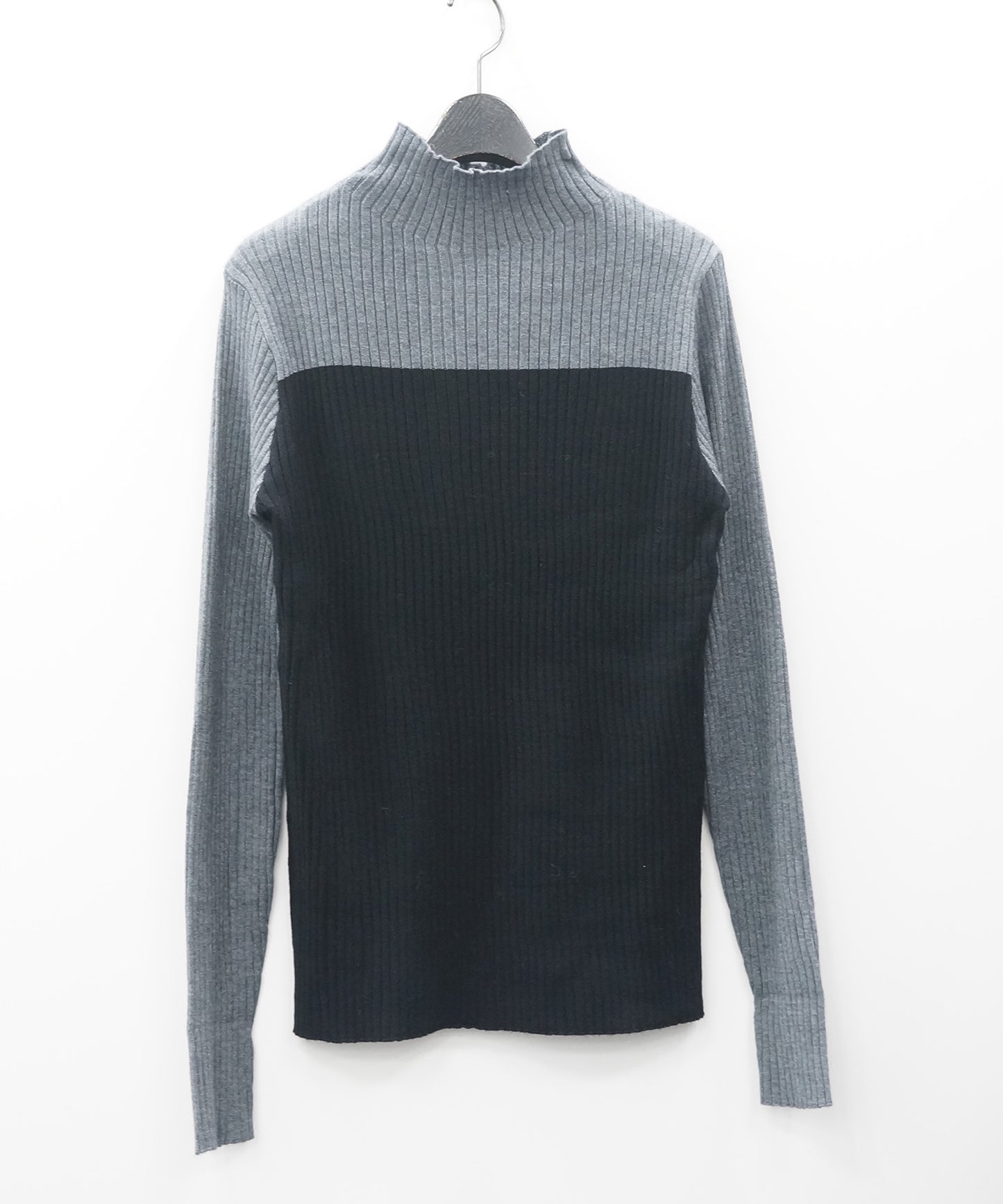 58-5669【FONT LAB】バイカラーボトルネック×ケープアンサンブル