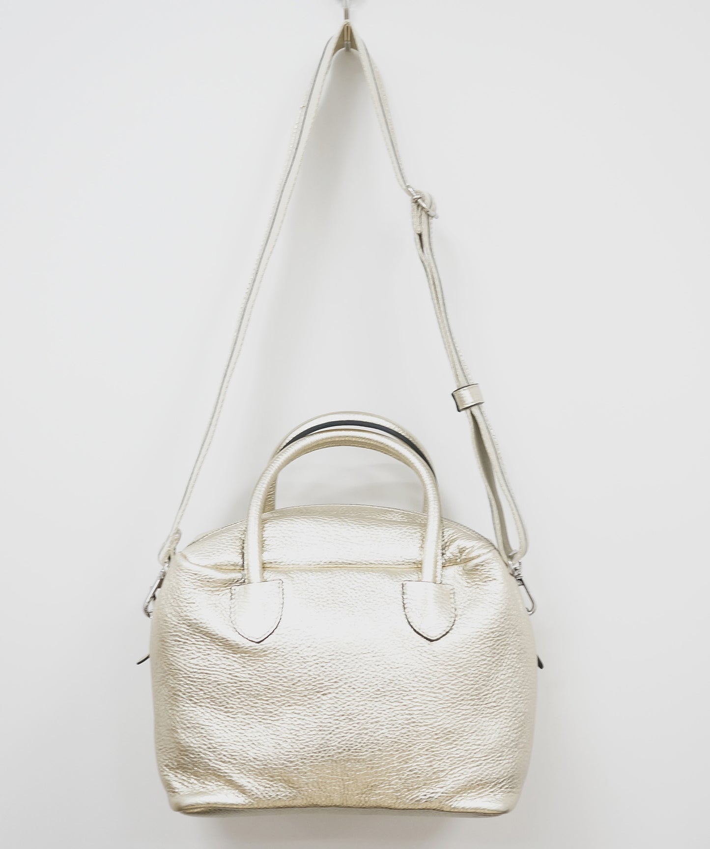 83-6406【RIPANI】【周年】メタリックレザー2WAYスクエアBAG