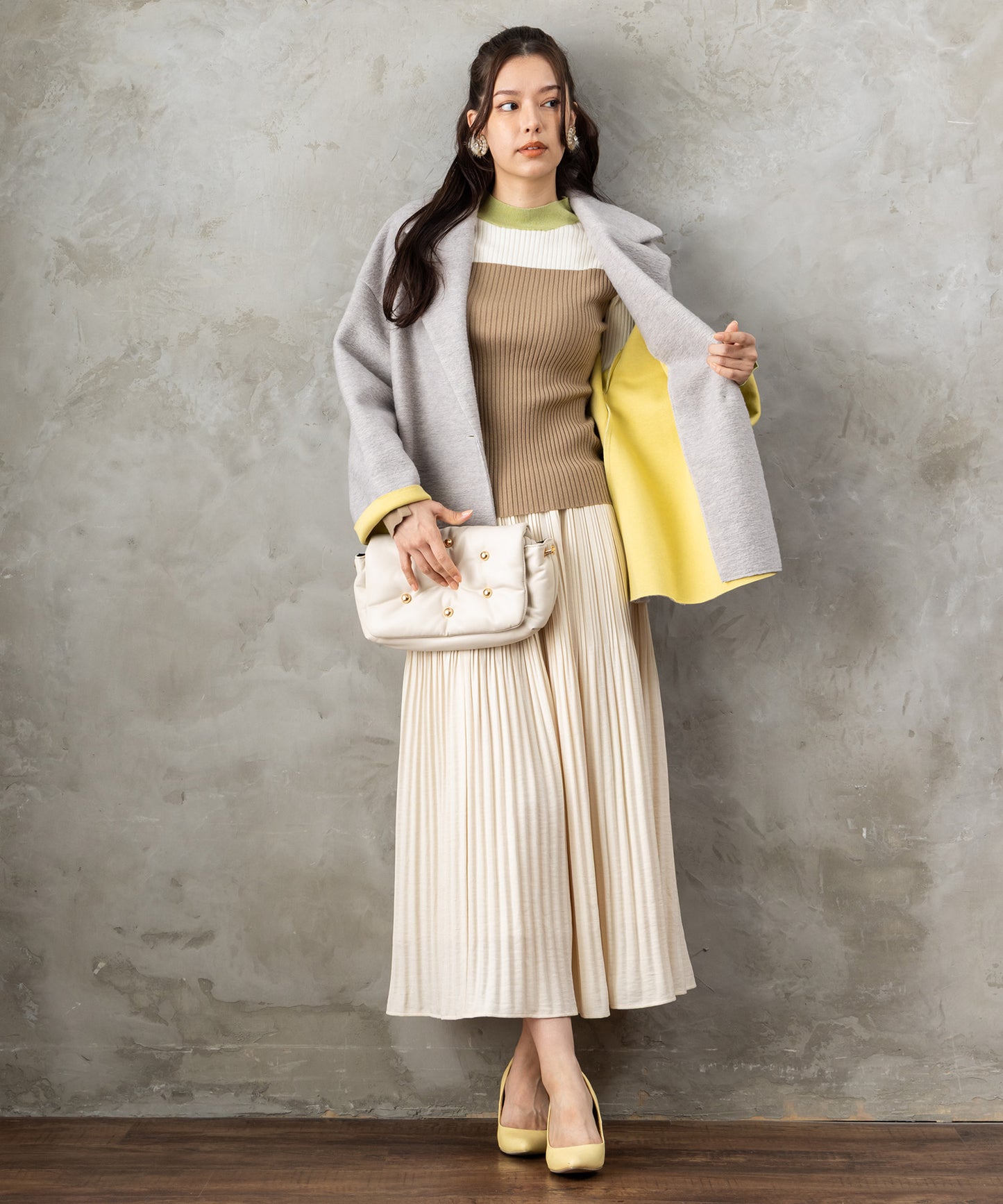 83-6369【LOLA CASADEMUNT 】スタッズフェイクレザーBAG