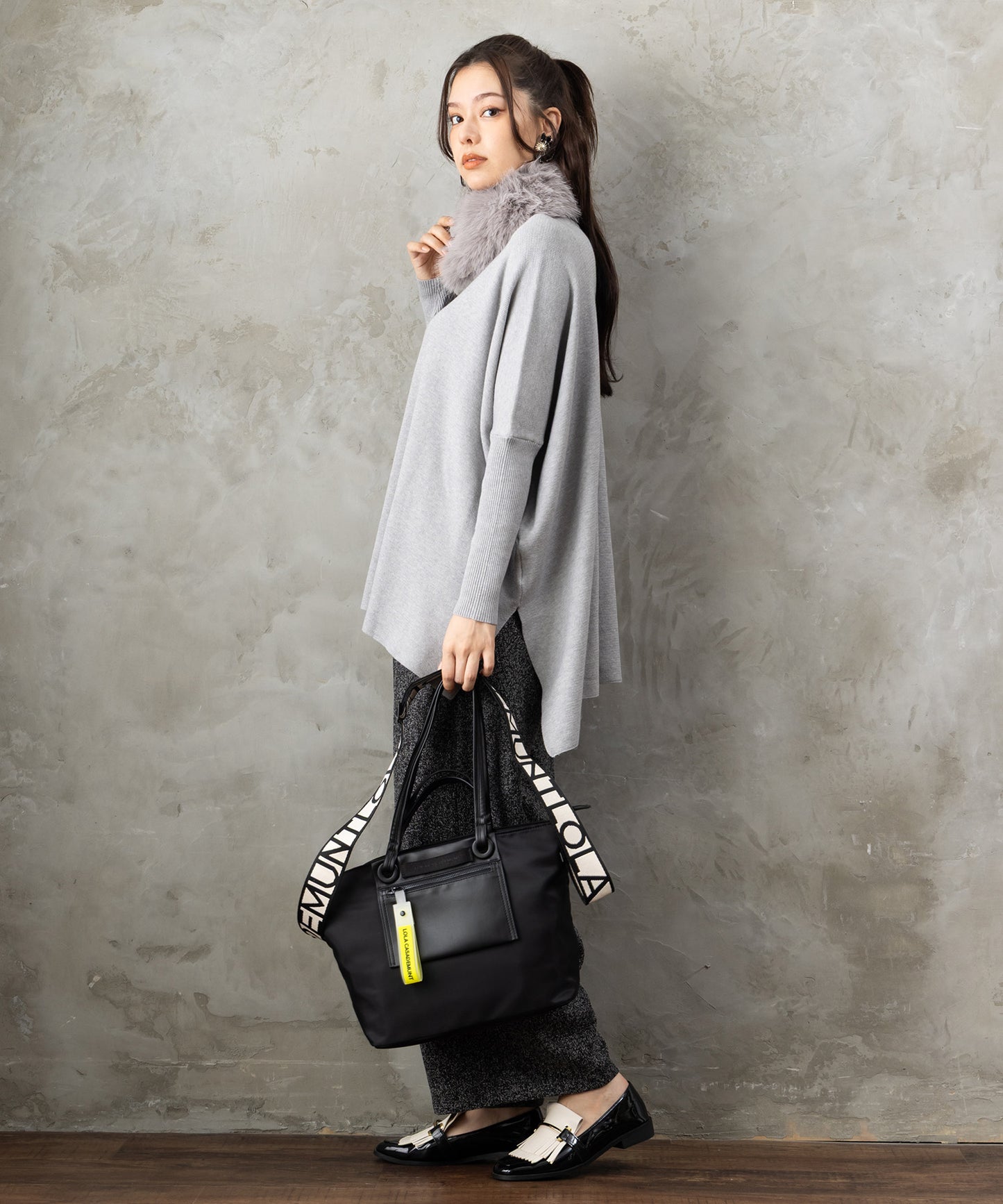 83-6392【LOLA CASADEMUNT 】【周年】ネオンディティールナイロントートBAG