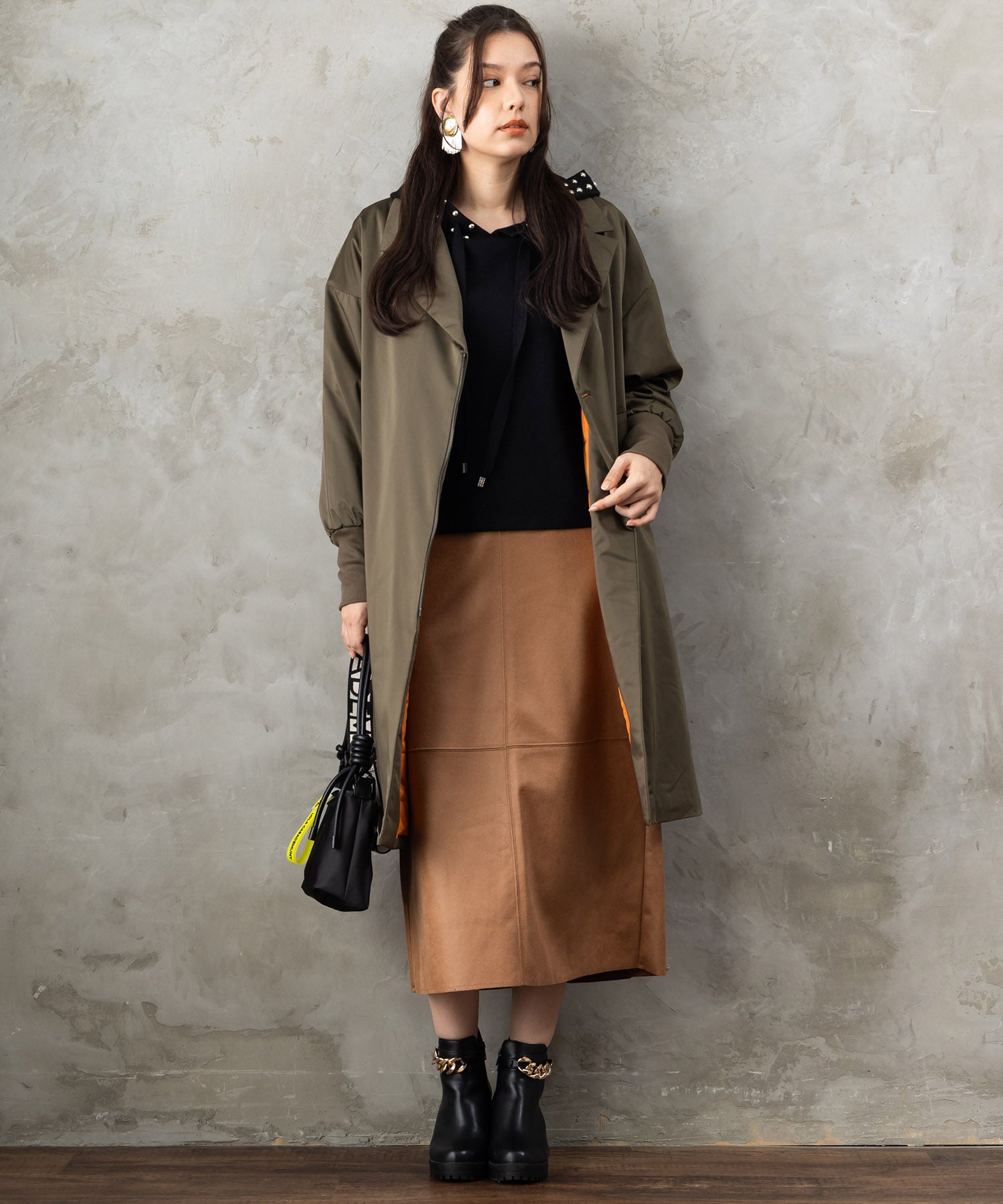 51-5675【BSB】スタッズデザインパーカ