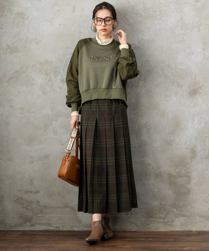 61-5850【FONT LAB】異素材コンビエンブロイダリーロゴスウェット