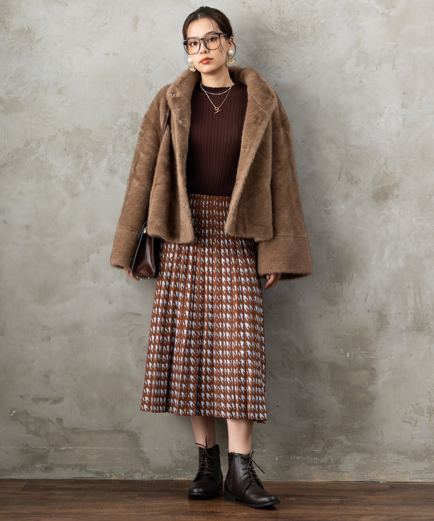 73-5575【DERHY】アルパカライクファースタンドカラーショートコート