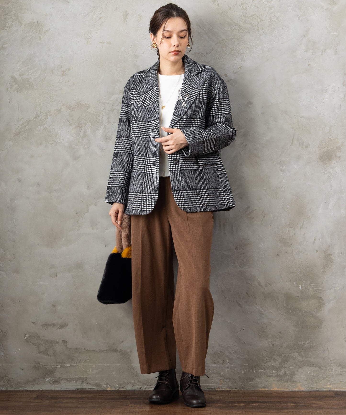 12-1892【JETSET SOLO PLUS】2WAYピーチツイルワイドパンツ