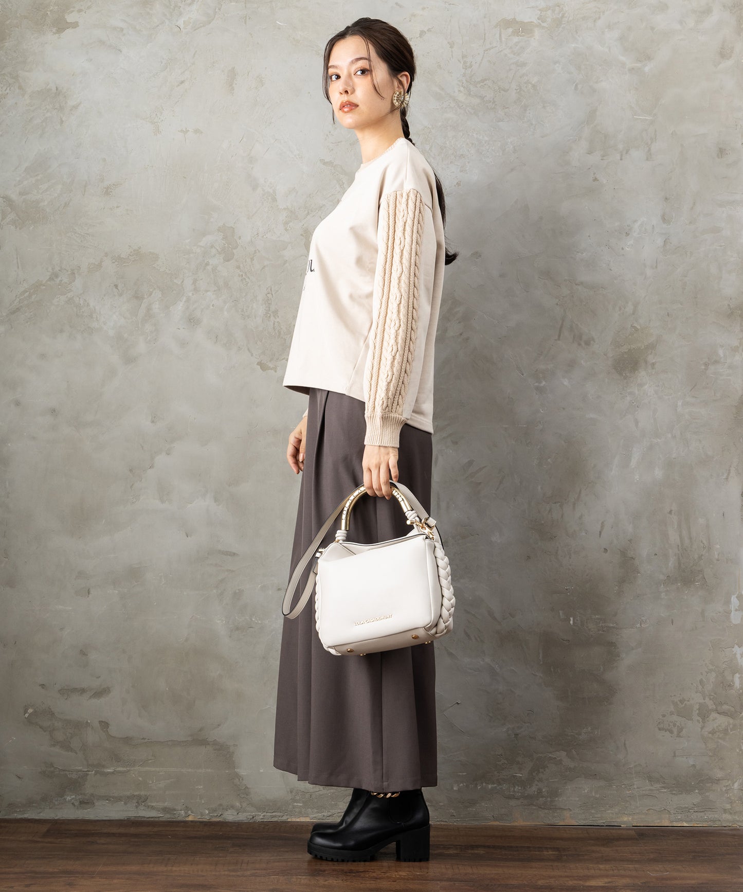 【LOLA CASADEMUNT 】メタリックハンドルクロスボディBAG