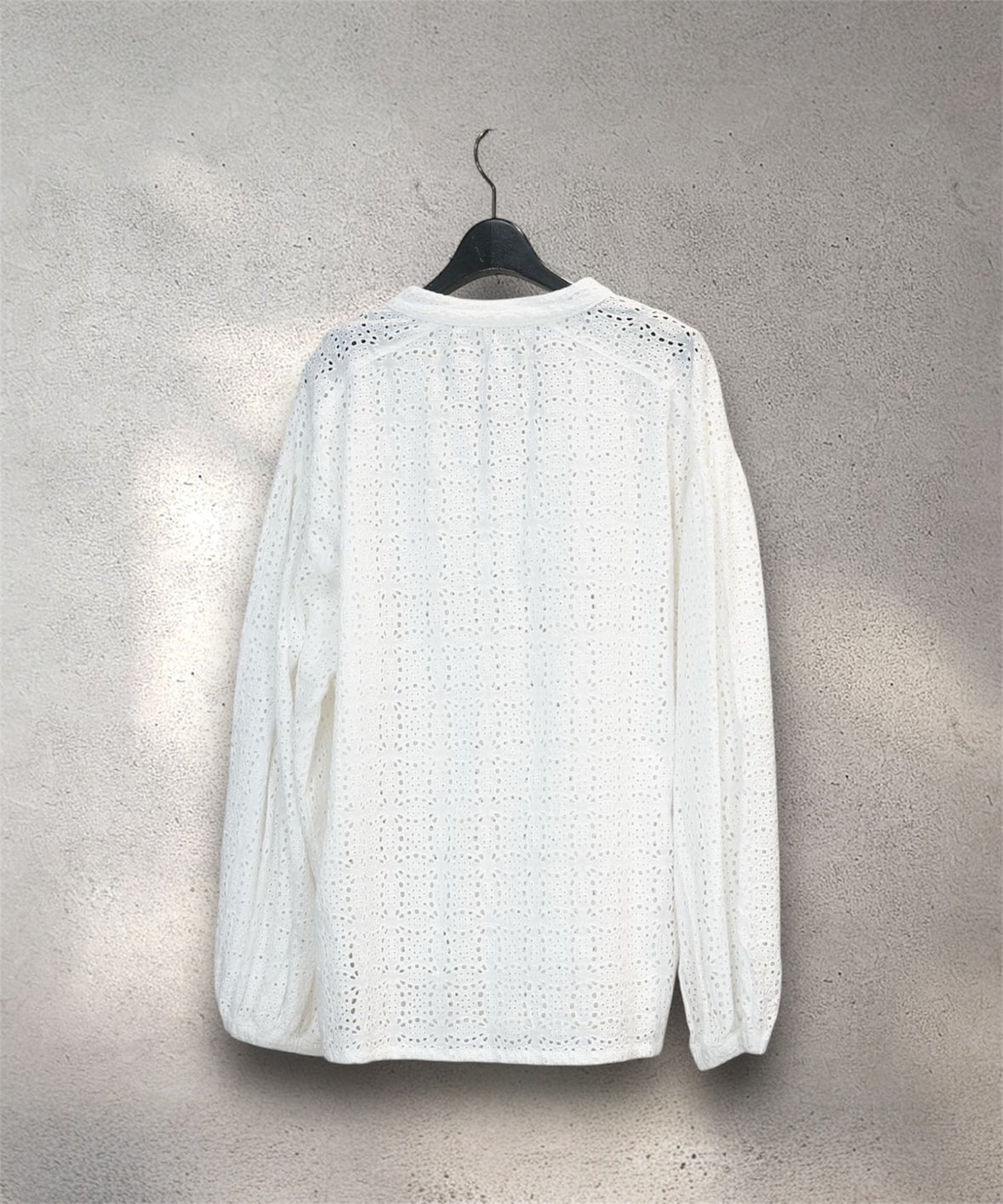 【INDUS luxury for JETSET SOLO PLUS】カットワークレースカフタンブラウス