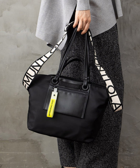 83-6392【LOLA CASADEMUNT 】【周年】ネオンディティールナイロントートBAG
