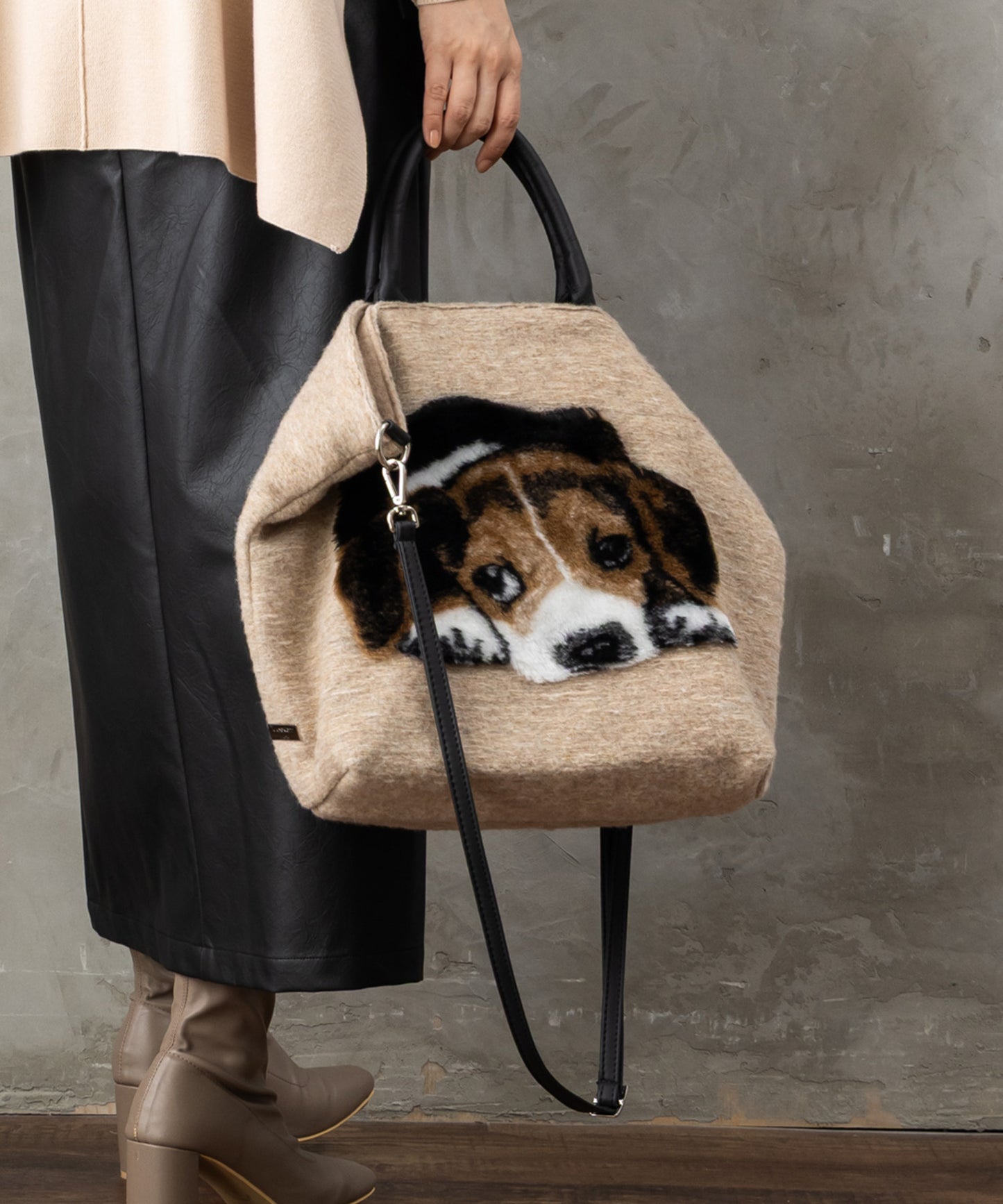 83-6385【TERESA CAMBI】アニマルデザイントートBAG