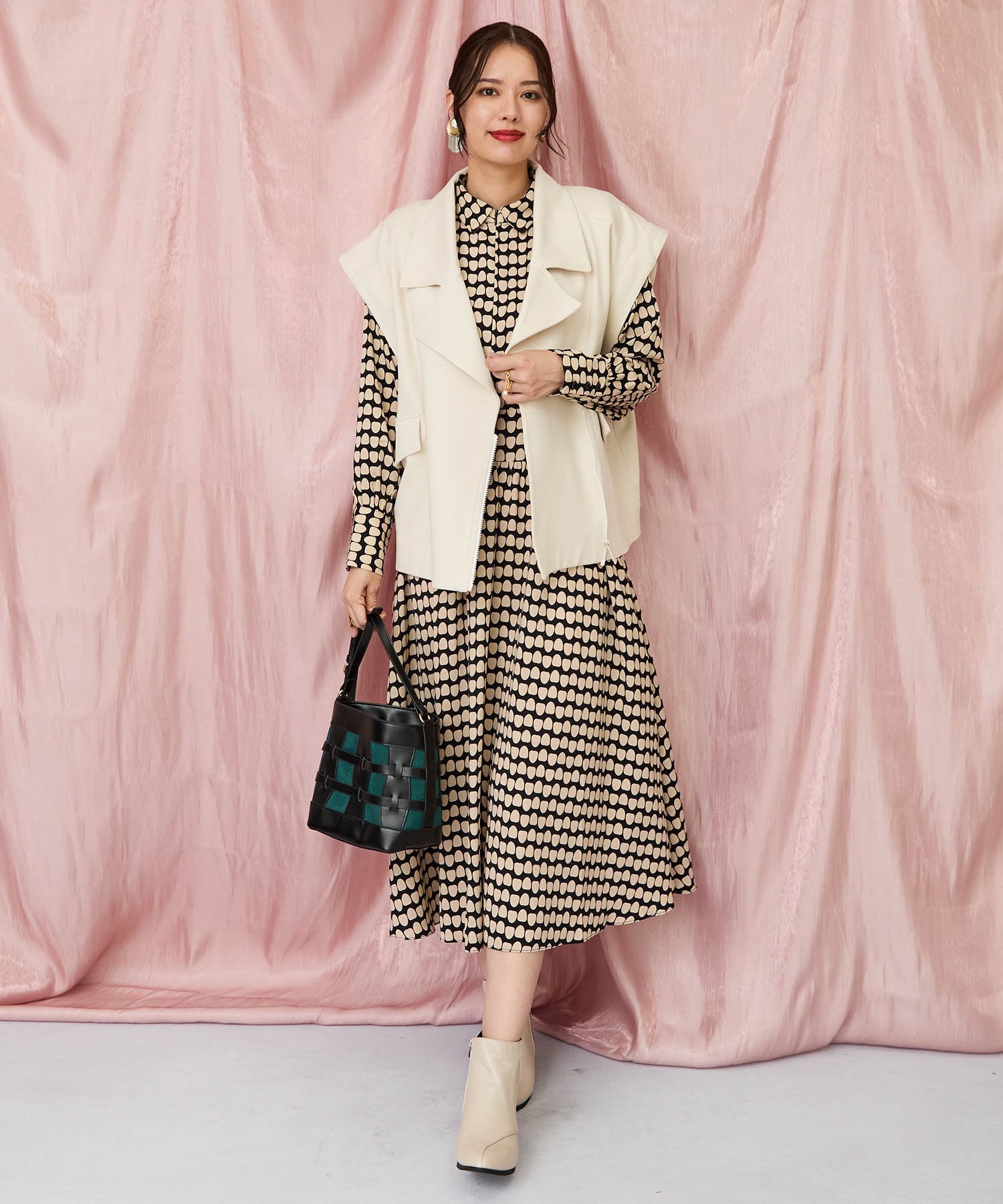 れっぴー ワイドラペルジレワンピ(1 DARK GREY): : ウィメンズ｜PUBLIC