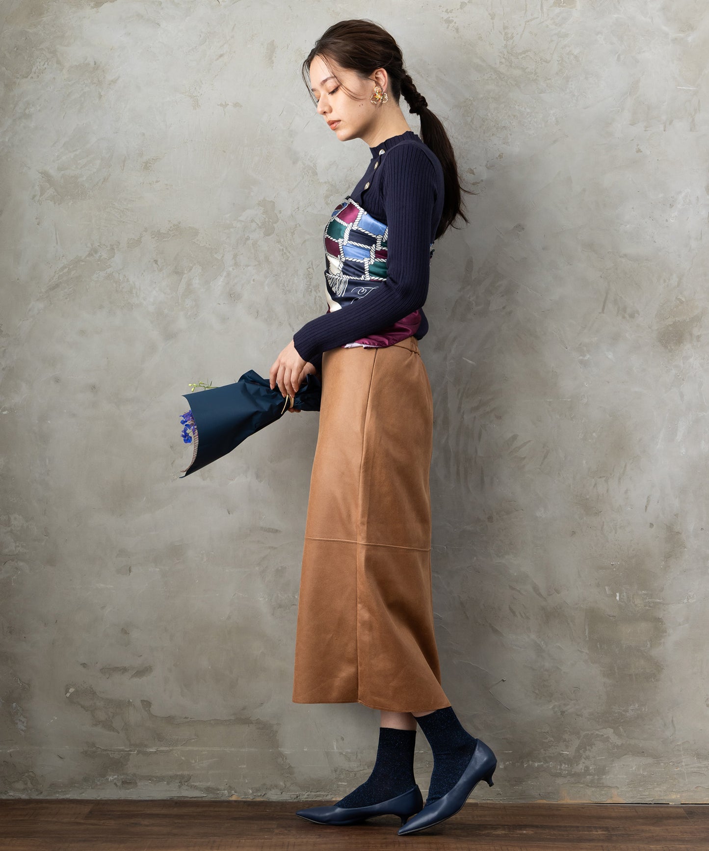 51-5650【FONT LAB】アシンメトリー釦ハイネックリブニット