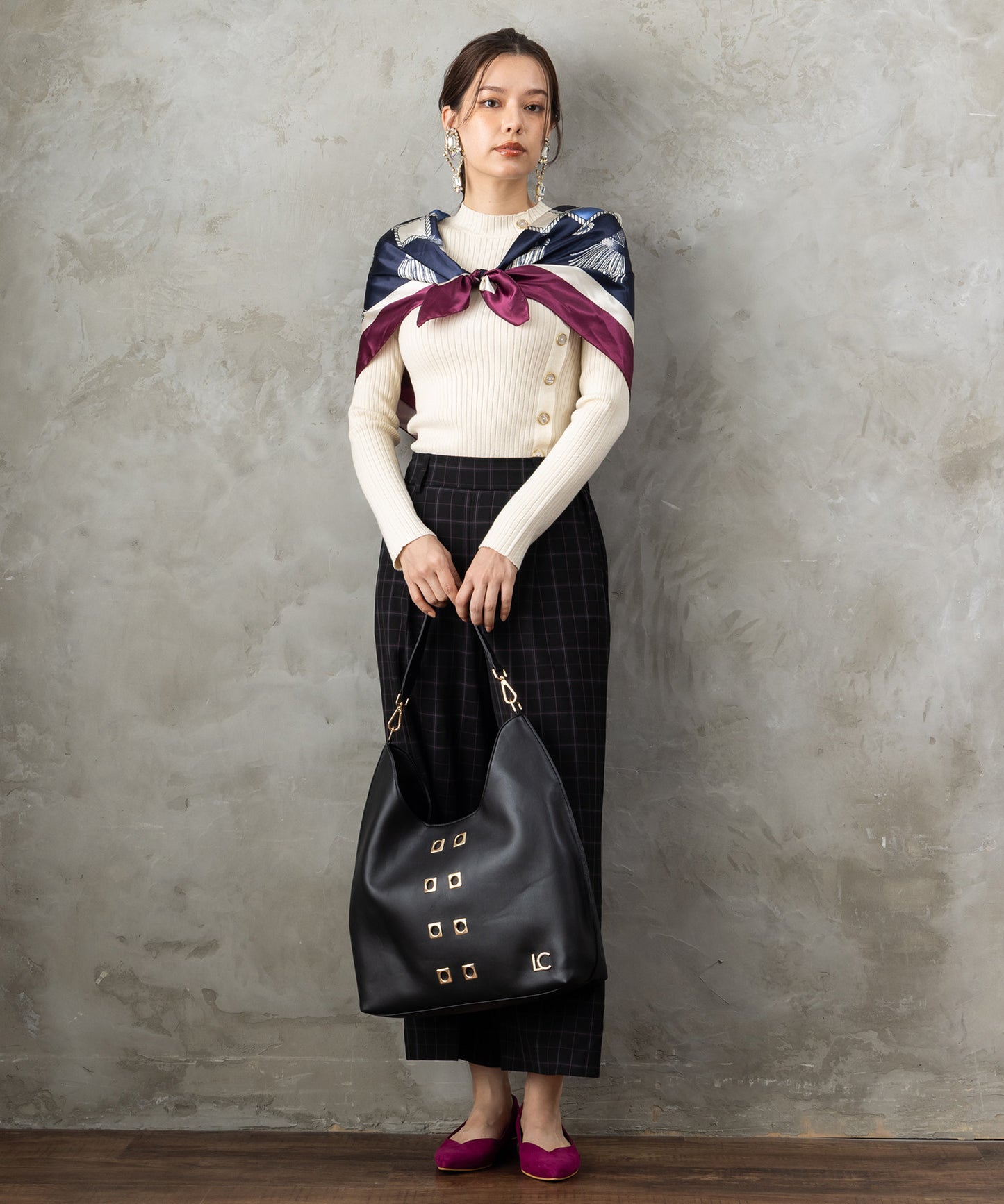 51-5650【FONT LAB】アシンメトリー釦ハイネックリブニット