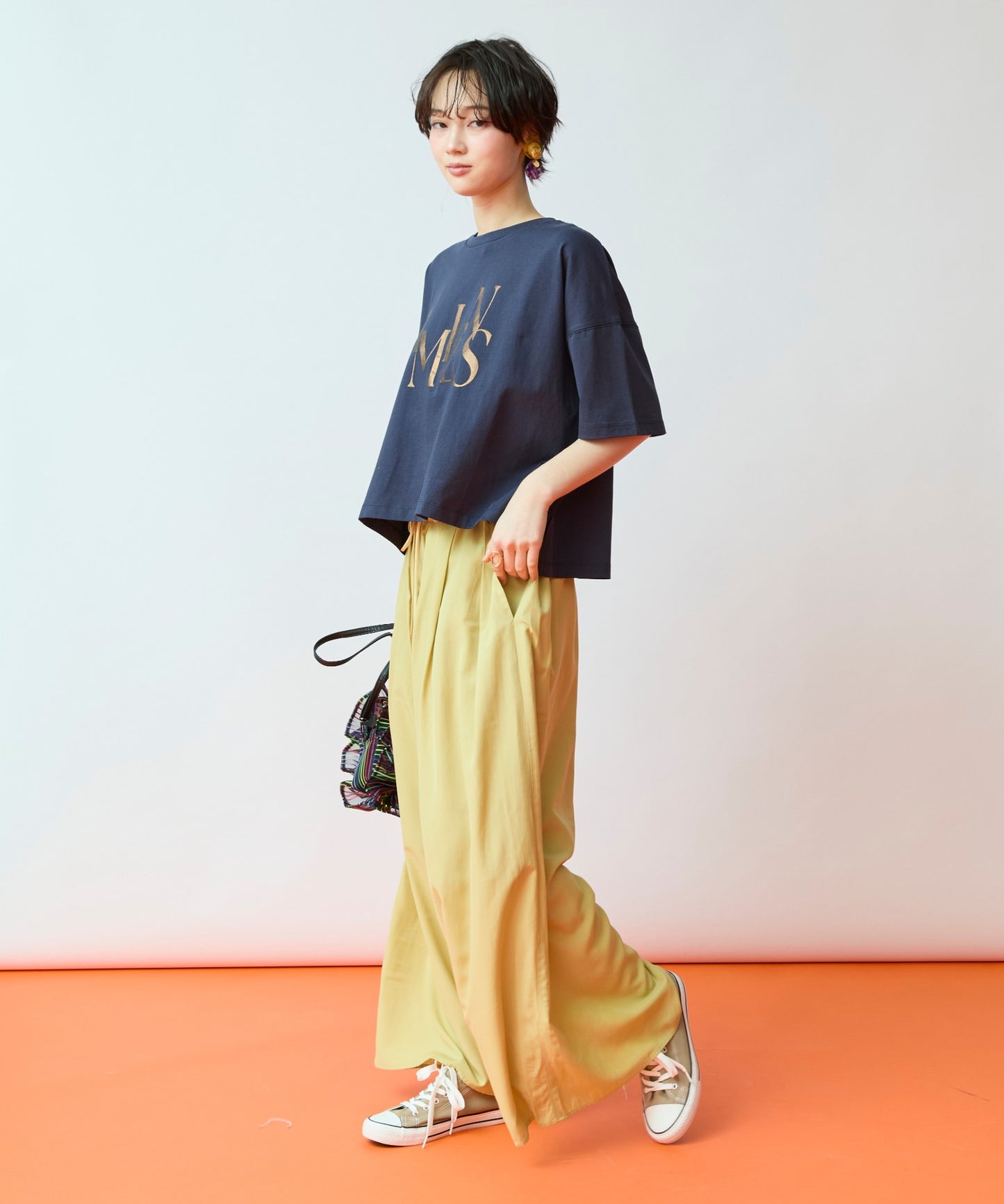 【FONT LAB】ワイドシルエットメタリックロゴＴシャツ