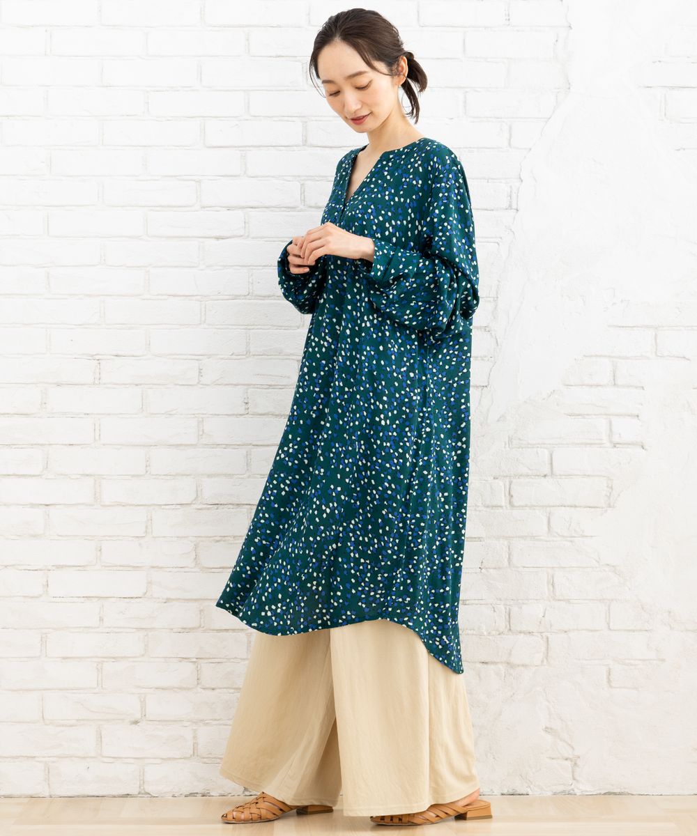 KAFFE curve ランダムドットチュニック