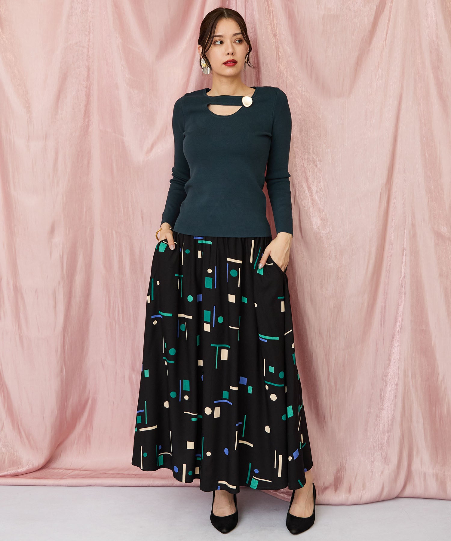 【INDESIGN】ミッドナイトジオメトリーフレアスカート