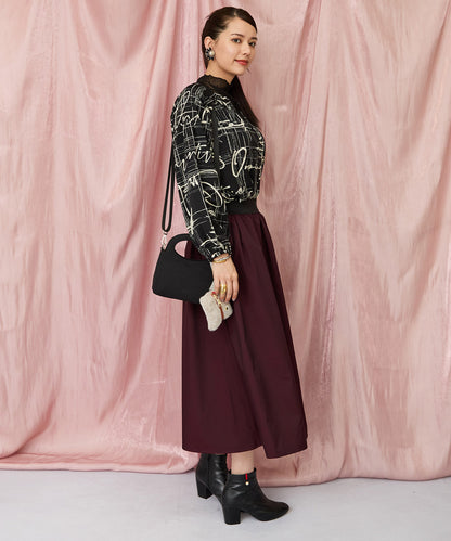 01-5923【FONT LAB】グラフィカルレターリングプリントブラウス