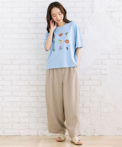NUMPH オーガニックコットンフラワーエンブロイダリーTシャツ