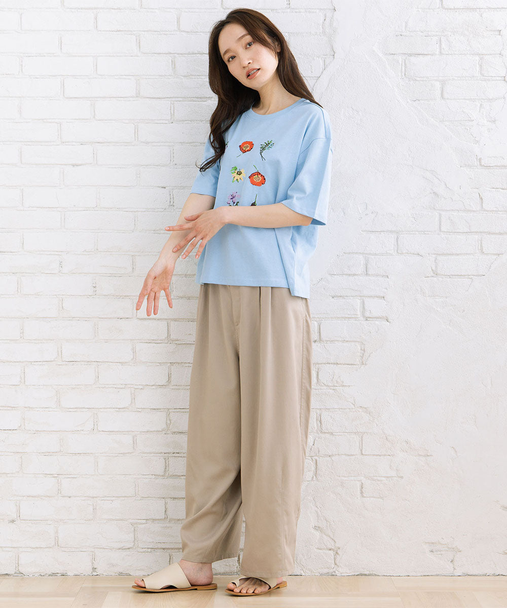 NUMPH オーガニックコットンフラワーエンブロイダリーTシャツ