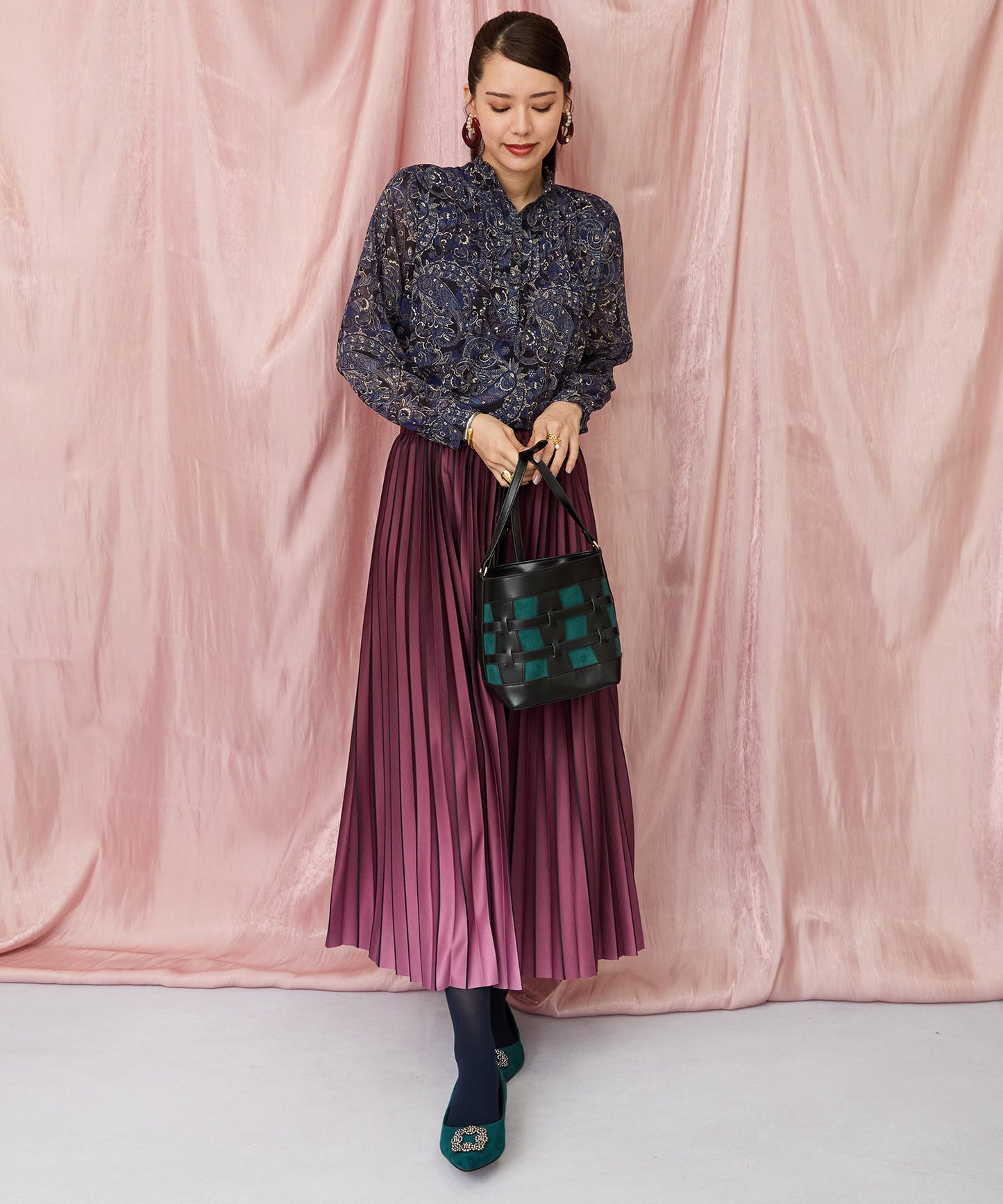 01-5917【ARTLOVE】ペイズリーピンタックブラウス