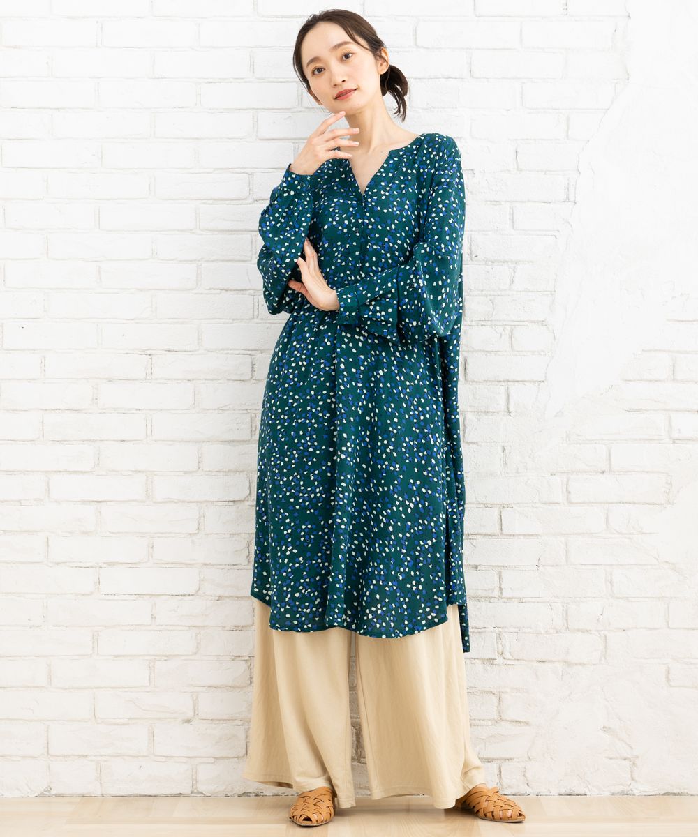 KAFFE curve ランダムドットチュニック