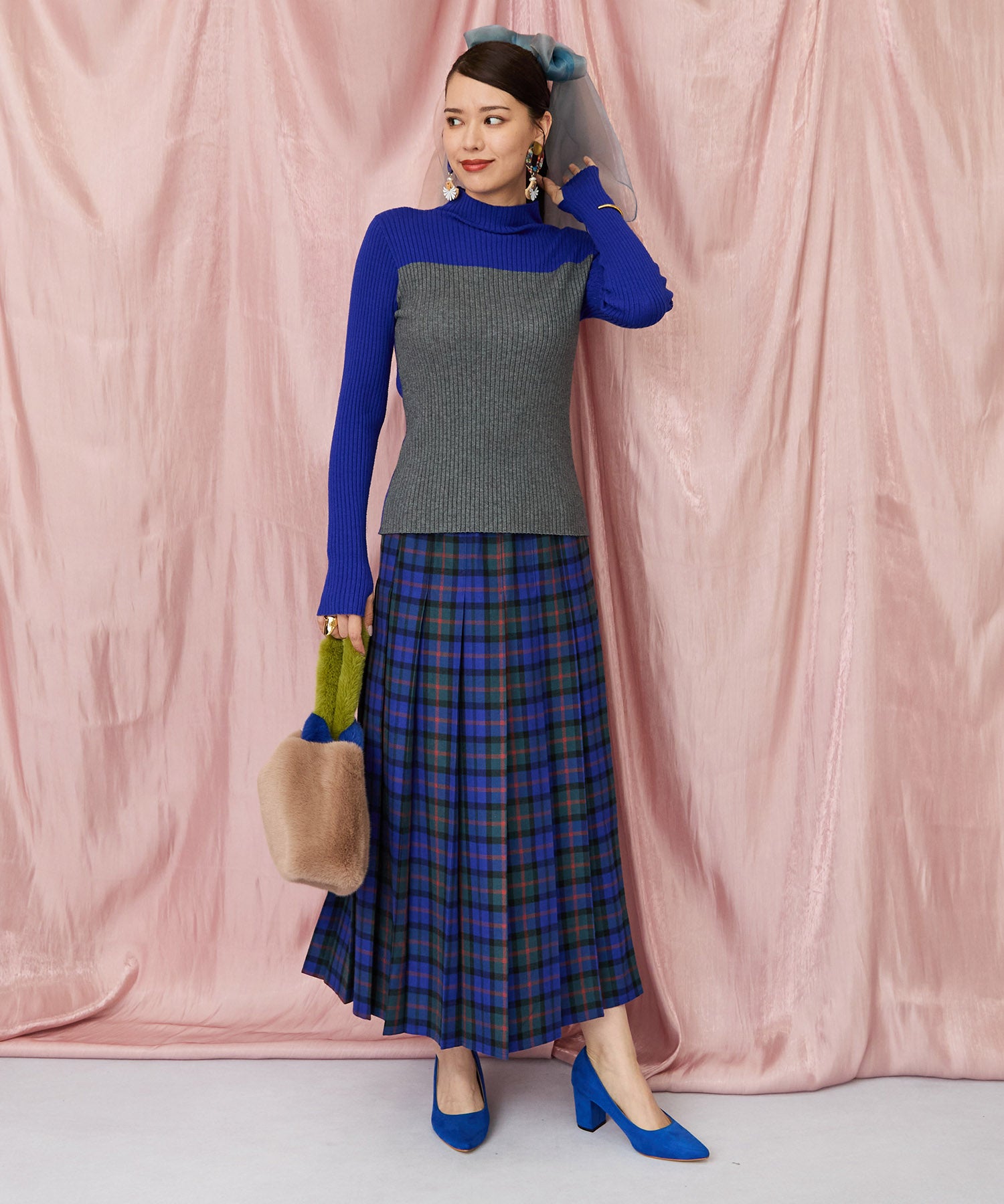 【待望の再入荷！予約受付中】【FONT LAB】バイカラーボトルネック×ケープアンサンブル